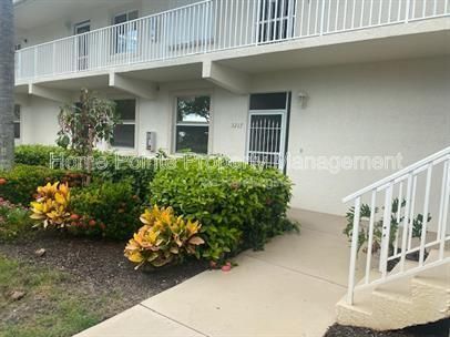 Furnished 2BR/2BA Condo with Lake View in Villages at Country Creek property image