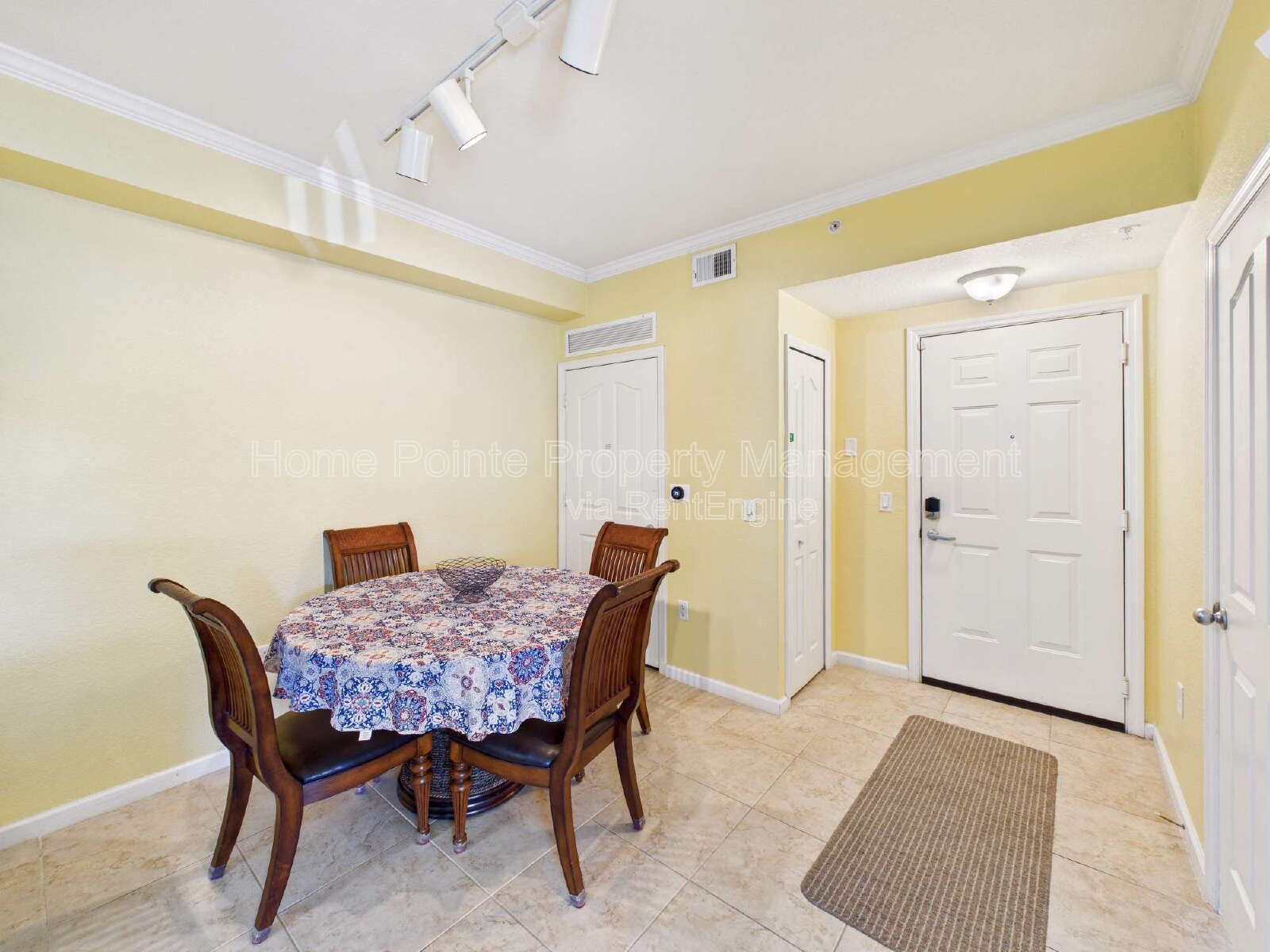 Naples Seasonal Rental – Furnished 2BR Positano Place ( April for $3495/mo) property image