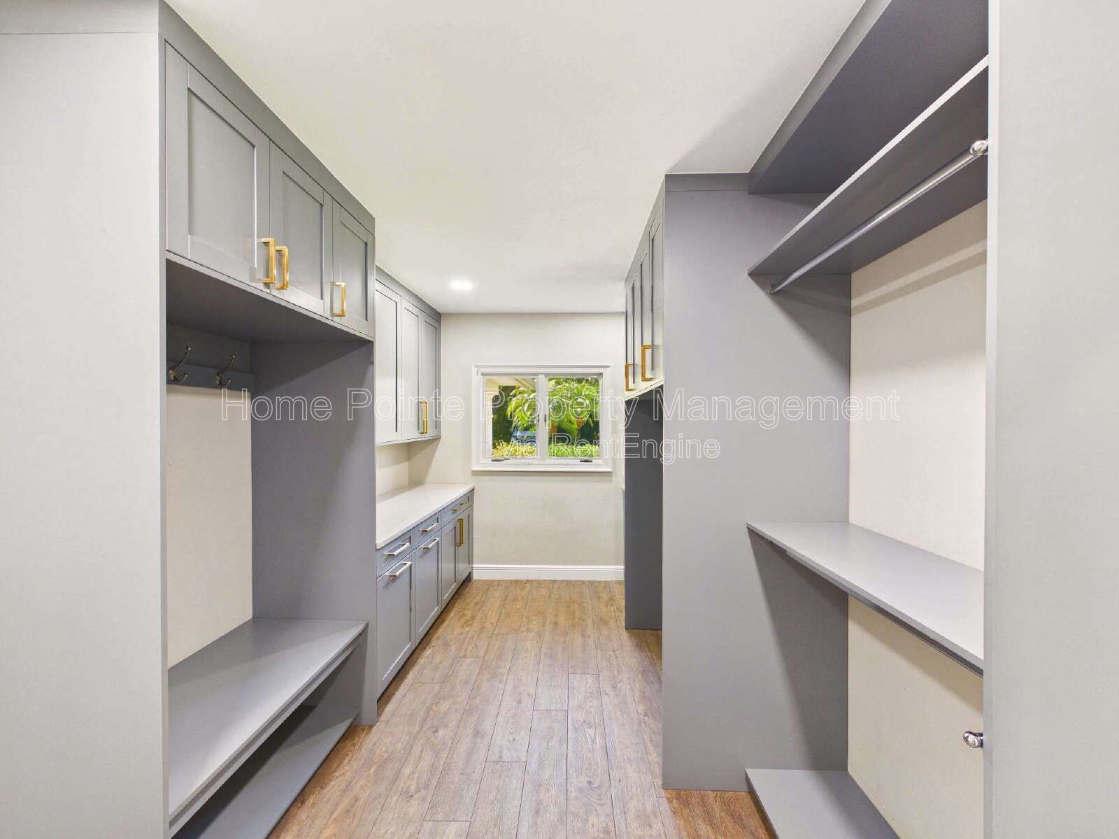 Elegant Two-Story Home with 4 Bedrooms, Den, and Ample Parking property image