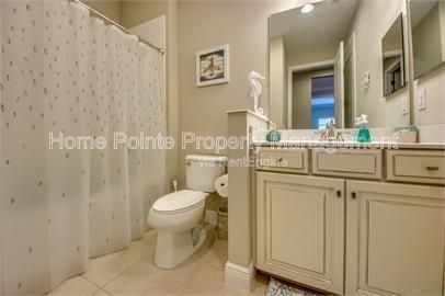 Gorgeous 2 bedroom villa sits lakefront in the resort-style community of Watermark in sunny Fort Myers, FL. property image