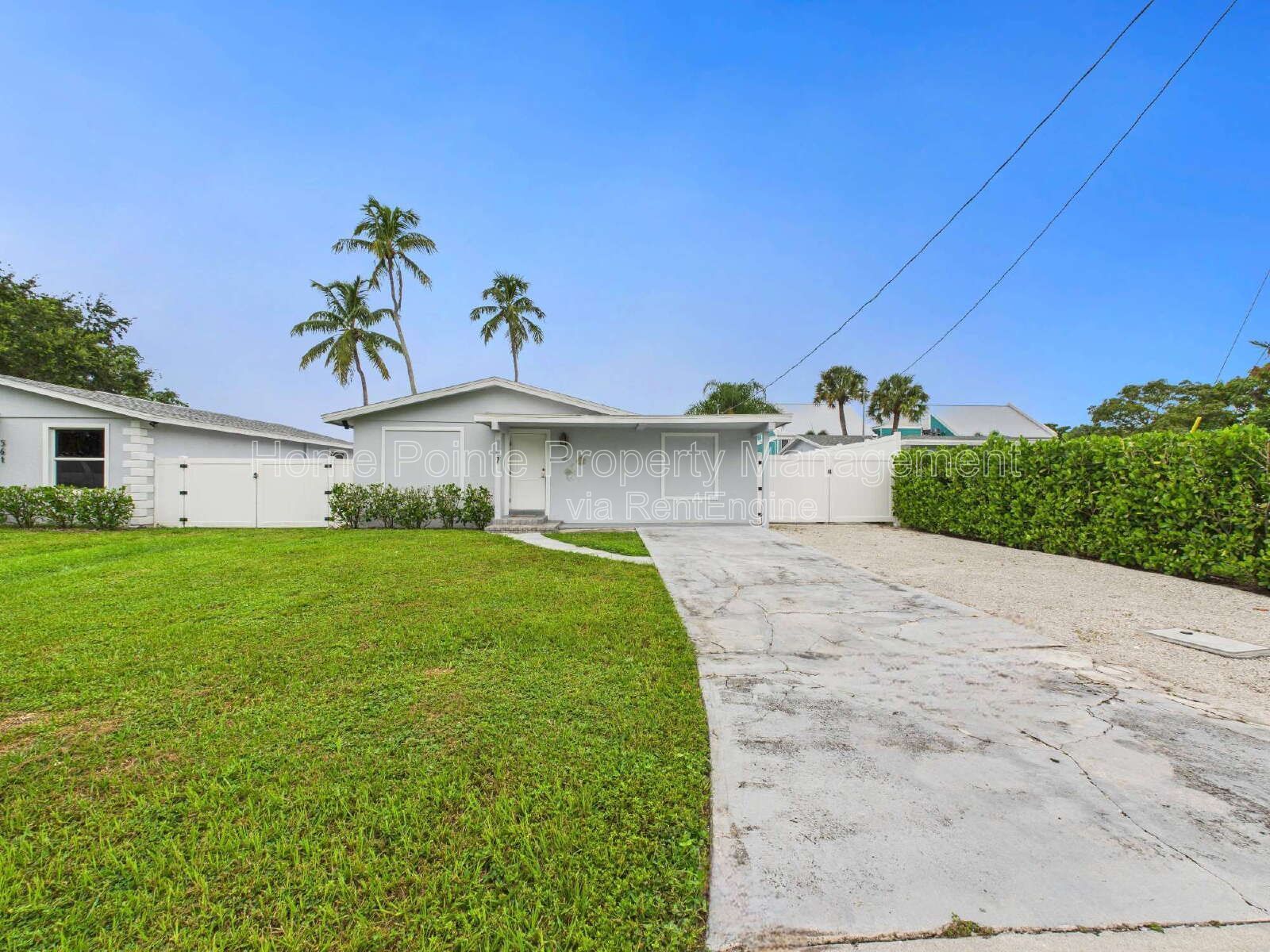 Bright & Pet-Friendly 2BR Home in River Park – Available May 1, 2026 (Yearly Lease) property image