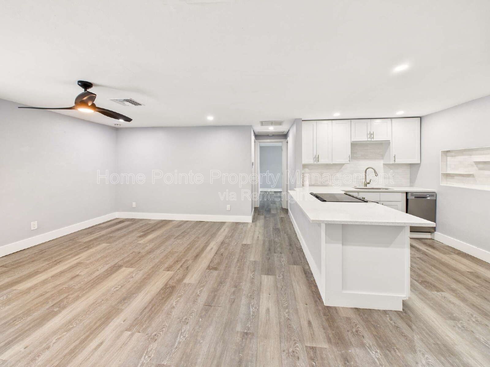 Bright & Pet-Friendly 2BR Home in River Park – Available May 1, 2026 (Yearly Lease) property image