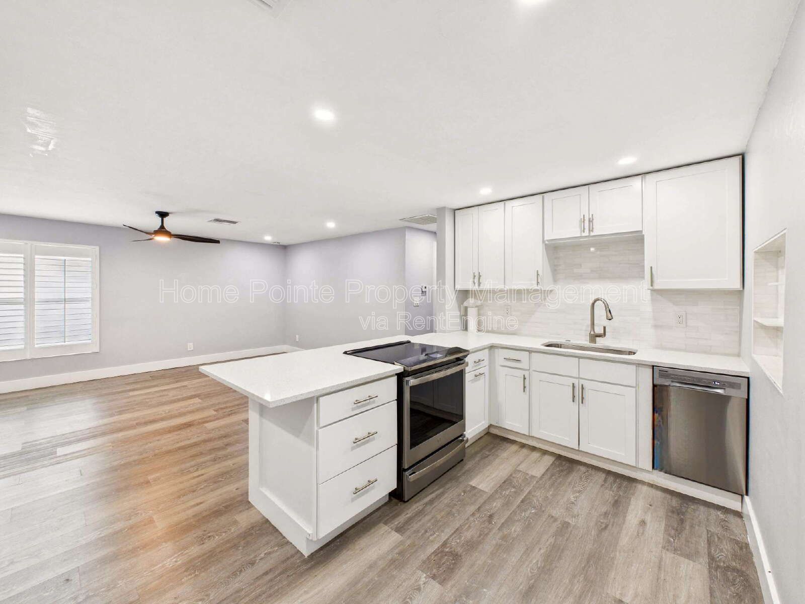 Bright & Pet-Friendly 2BR Home in River Park – Available May 1, 2026 (Yearly Lease) property image