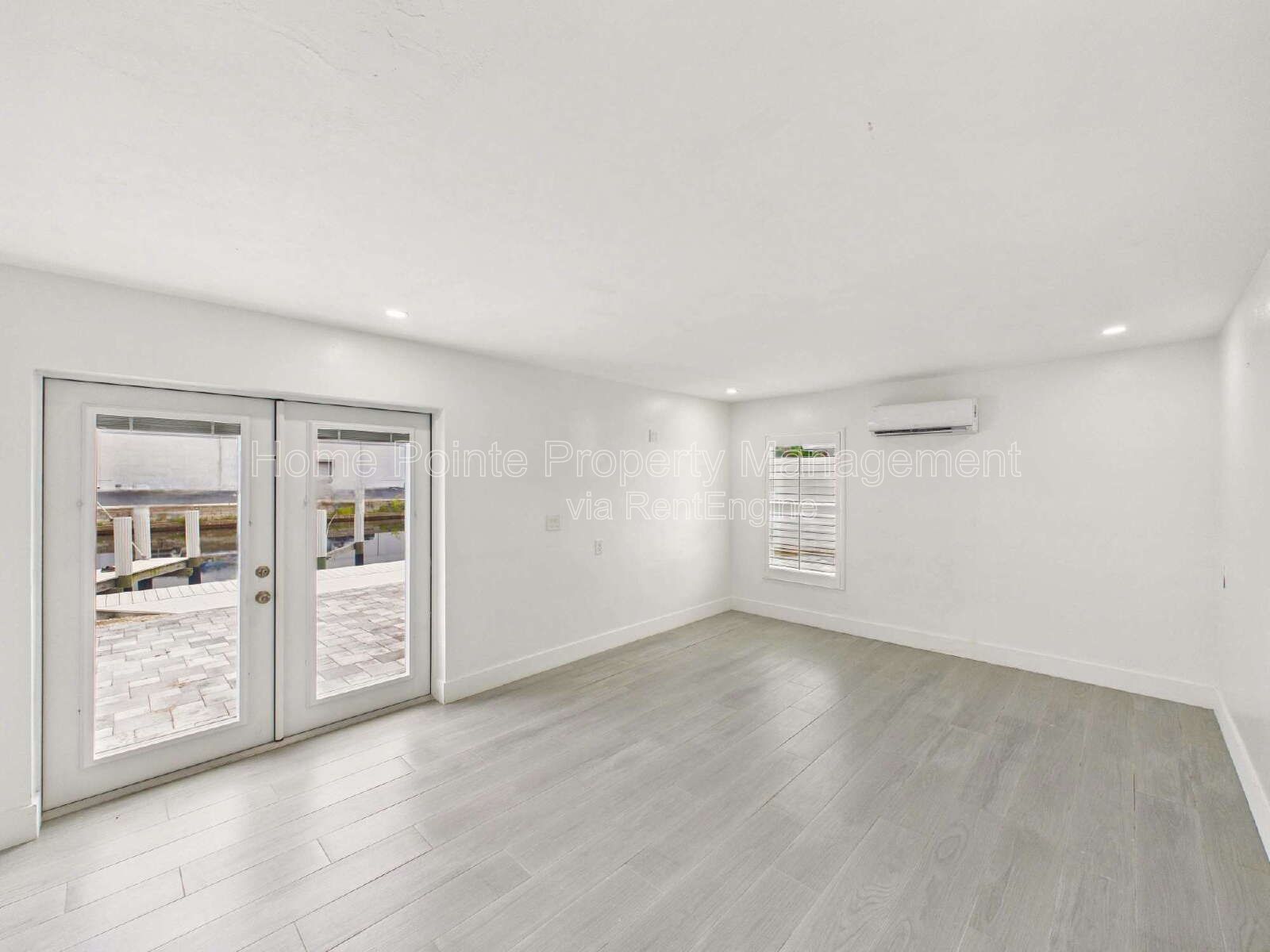 Bright & Pet-Friendly 2BR Home in River Park – Available May 1, 2026 (Yearly Lease) property image