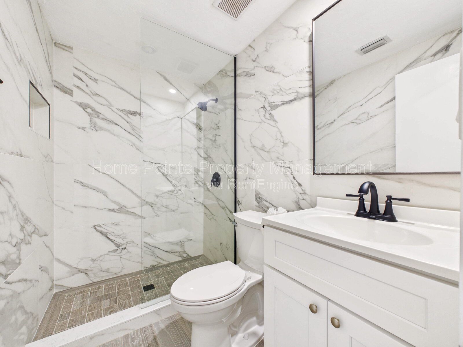 Bright & Pet-Friendly 2BR Home in River Park – Available May 1, 2026 (Yearly Lease) property image