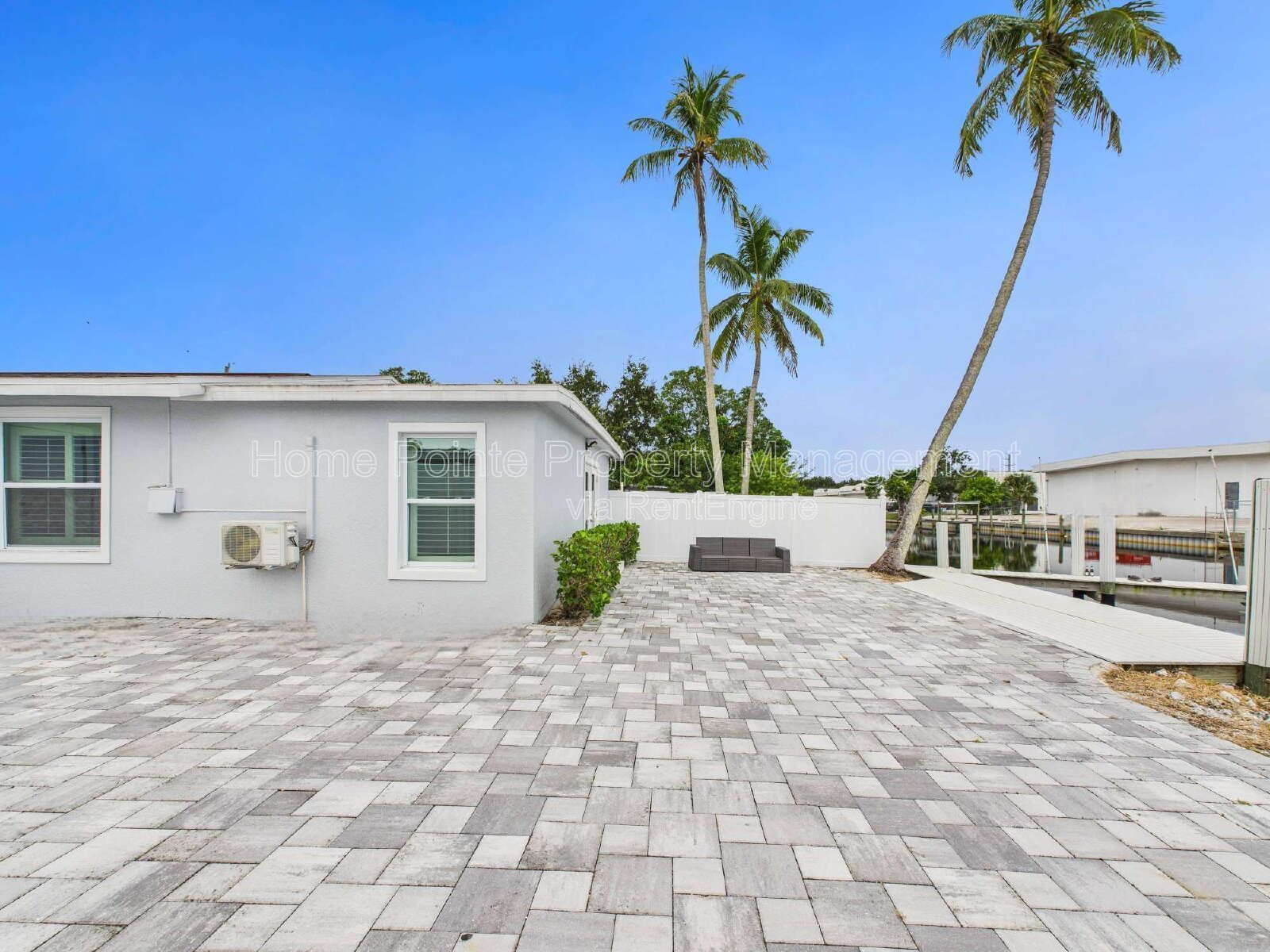 Bright & Pet-Friendly 2BR Home in River Park – Available May 1, 2026 (Yearly Lease) property image