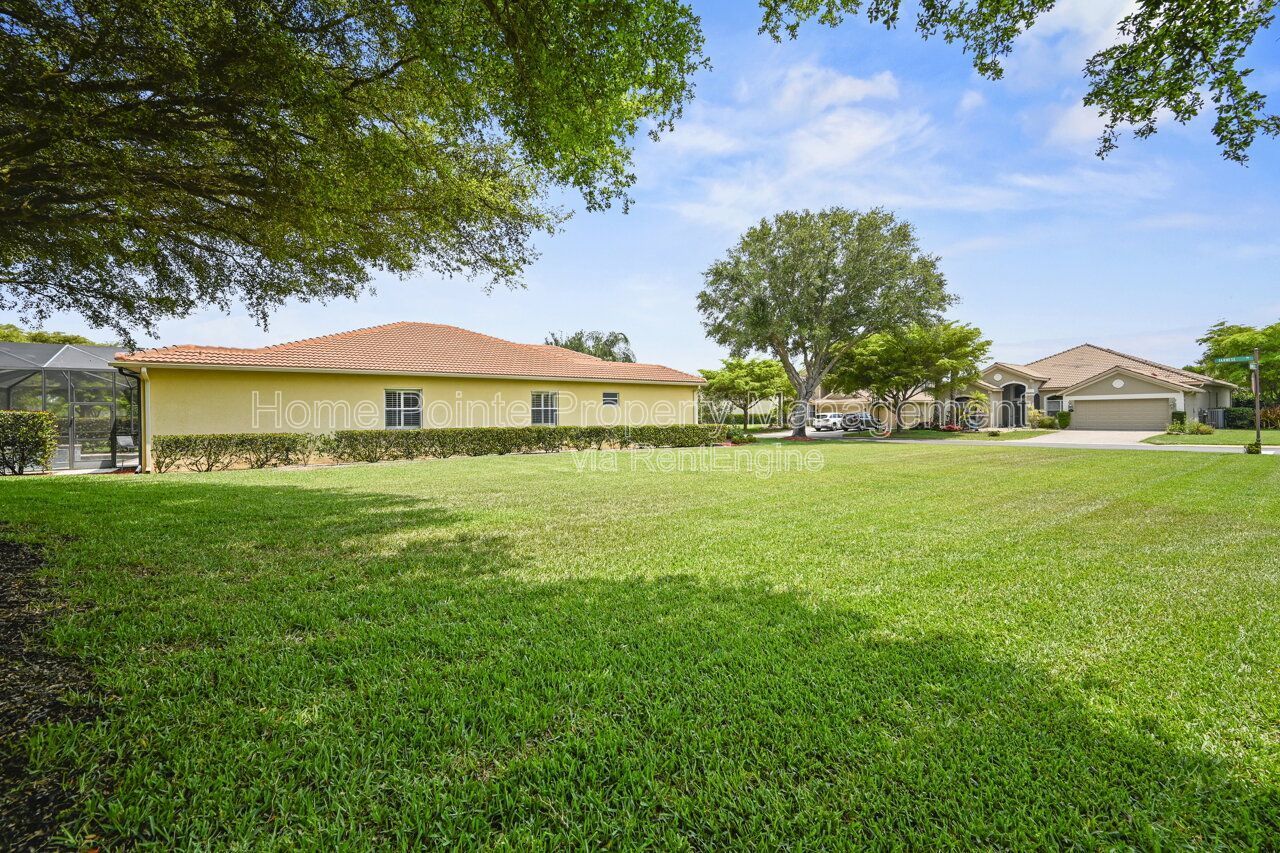Furnished 3 Bed / 2.5 Bath Pool Home in Bella Terra – Amenities Included property image