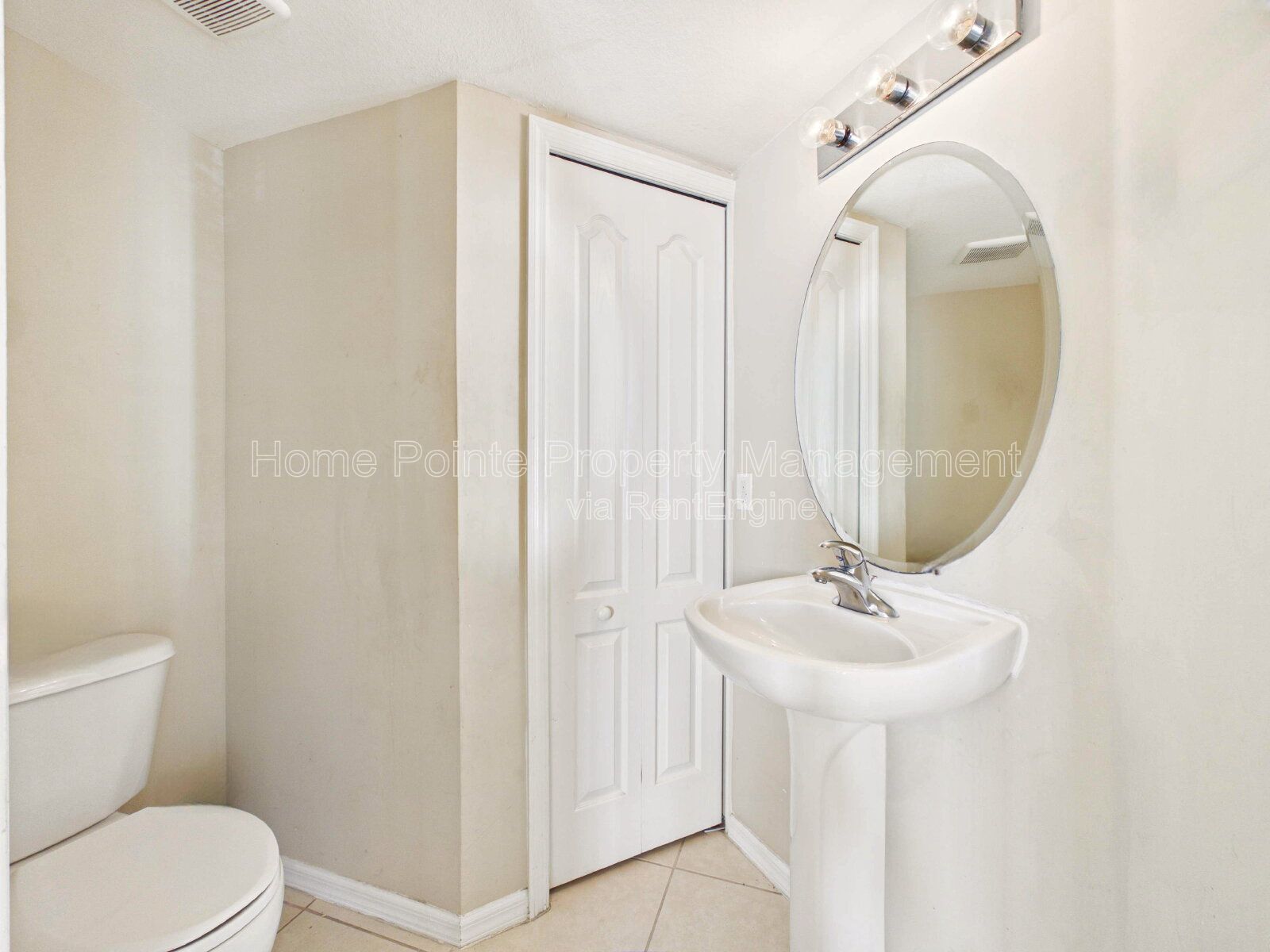 Spacious 3-Bedroom Townhome with Modern Upgrades in Gateway for $1,500/mo property image
