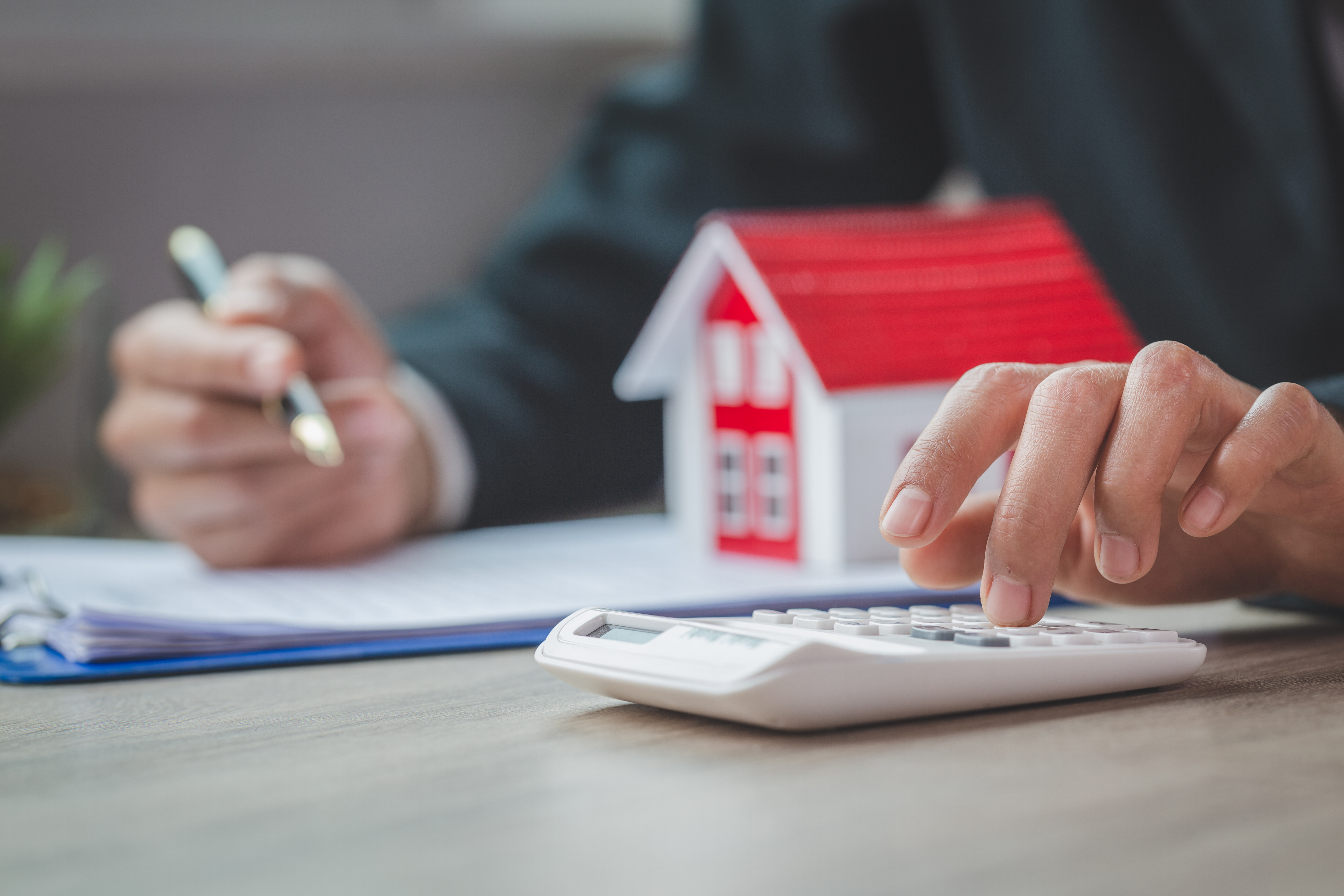 Think You’re Saving Money by Self-Managing? Here Are the Hidden Costs Landlords in SWFL Often Miss
